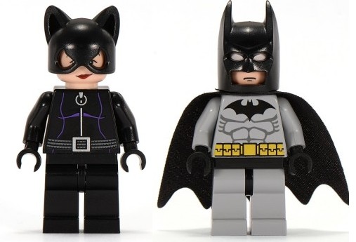 The Batman Dragster Catwoman Pursuit ( Lego 7779 ) imagen b