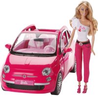Barbie y su Fiat 500 rosa