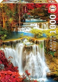 1000 Catarata en el Bosque