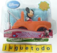 Mickey en su grúa