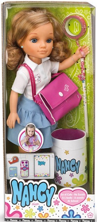 Nancy en el cole