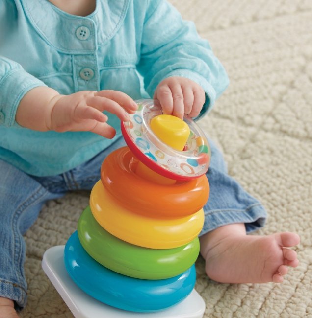Grandes Clásicos Pirámide Balanceante Activity ( FisherPrice 71050 ) imagen b
