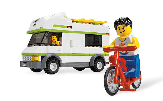 Caravana con bici y tabla surf ( Lego 7639 ) imagen b
