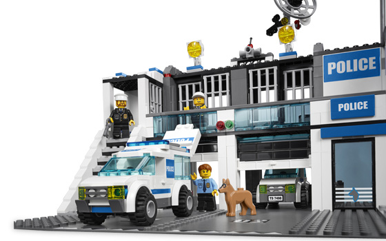 Gran Comisaría de Policía ( Lego 7498 ) imagen b