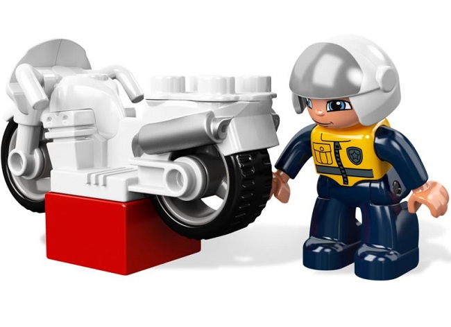 Moto de Policía ( Lego 5679 ) imagen b