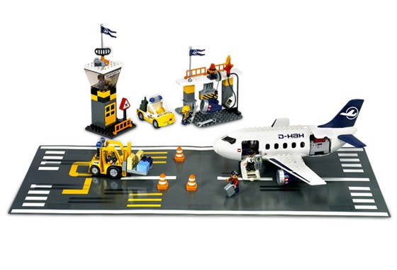 Set de acción en el aeropuerto ( Lego 7840 ) imagen a
