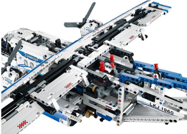 Avión de Mercancías ( Lego 42025 ) imagen b
