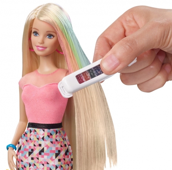 Barbie mechas arcoiris ( Mattel CFN48 ) imagen c
