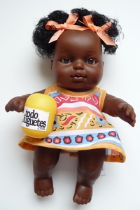Niña Negrita Lazo Naranja