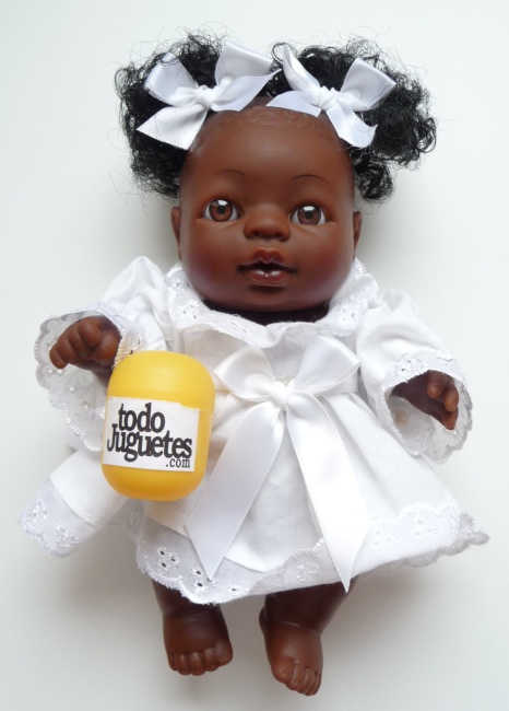 Niña negrita de Blanco modelo A