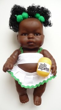 Niña negrita pompón verde modelo A