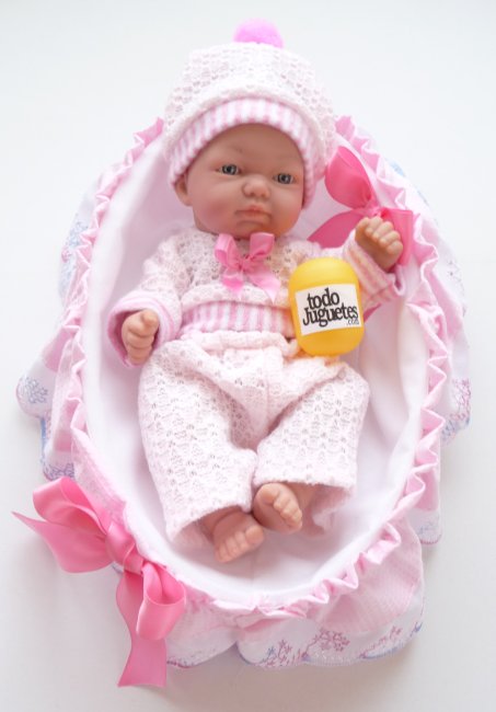 Niña canasta