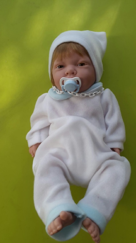 Bebito VINILO rubio pijama blanco ( Nines dOnil 73010D ) imagen c