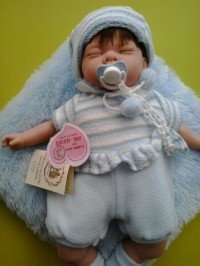 Mi Bebito NIÑO moreno con cojin azul