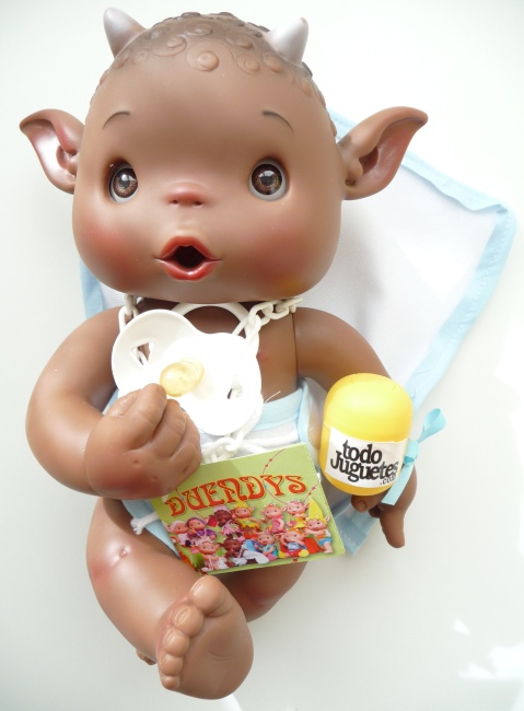 Duendy Gofry niño negrito mantita azul