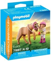 Niña con poni