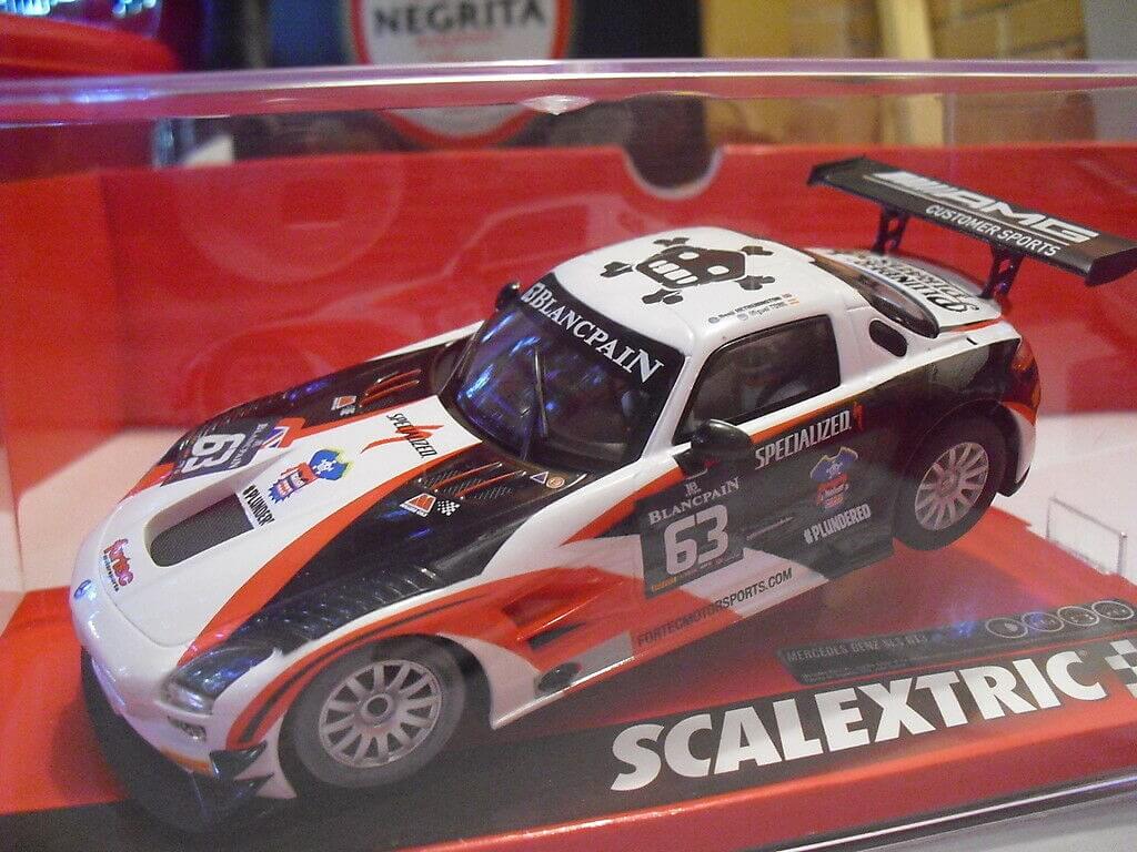 Mercedes SLS GT3 Toril ( Scalextric A10202S300 ) imagen a