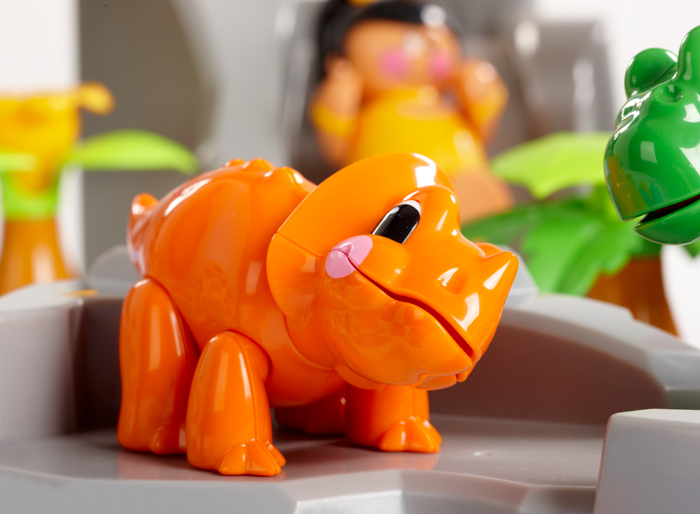 Triceratops naranja ( Tolo 87381 ) imagen c
